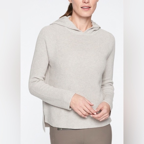 Athleta Light Grey Rest Day Hoodie Sweater Sz small great blend!  LIKE NEW! - Picture 1 of 9